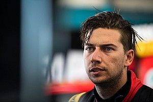 Bathurst 1000: Mostert beats Lowndes in opening practice