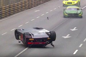 GT-Weltcup in Macau: Abbruch nach heftigem Unfall von Laurens Vanthoor