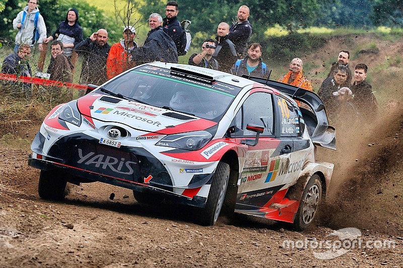 Latvala lidera una batalla de cuatro en Polonia