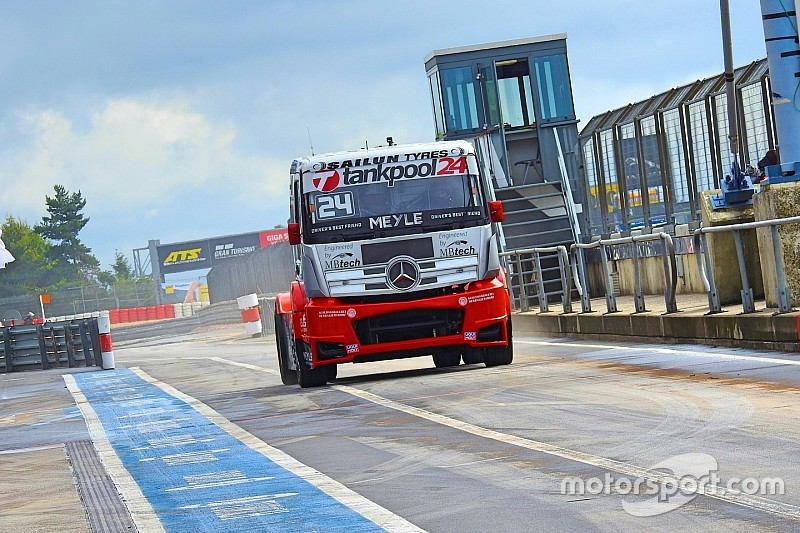 FIA ETRC: felemás napon van túl a Nürburgringen Kiss Norbi