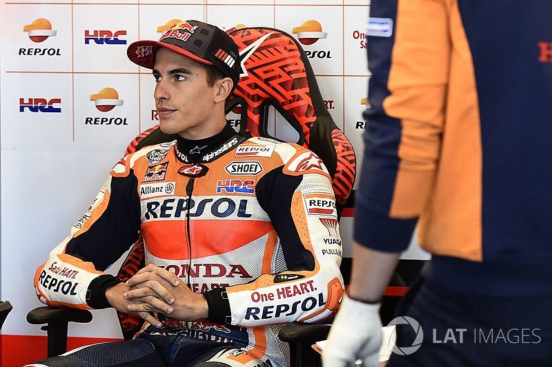 Márquez enojado por sus caídas
