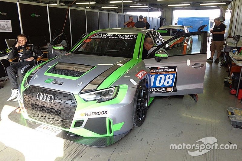 Middle East, a Dubai il debutto dell'Audi RS 3 con James Kaye