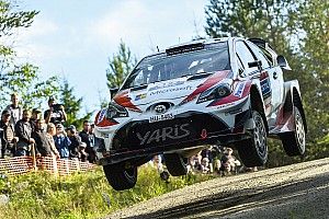 Lappi enseña a liderar un rally en Finlandia