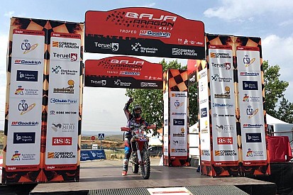 Joan Barreda se hace con su cuarta Baja Aragón con un dominio total