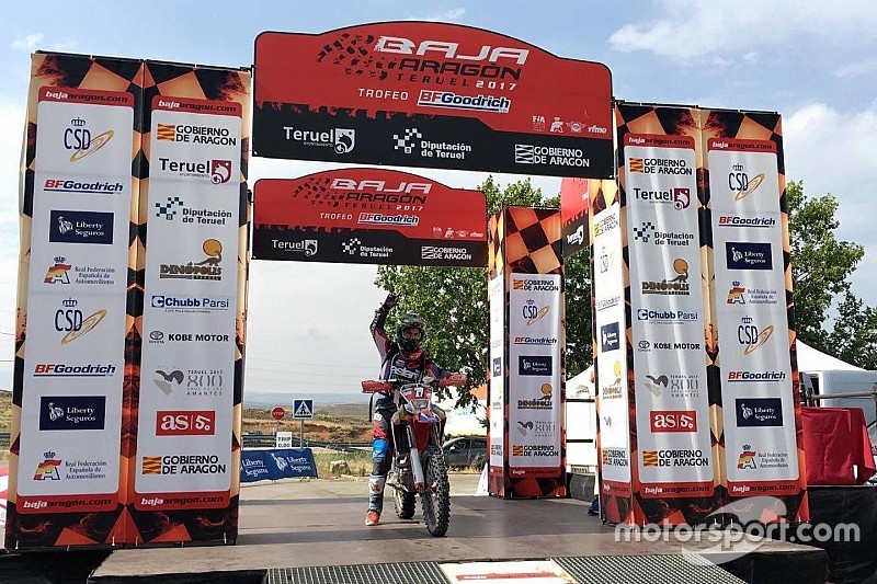 Joan Barreda se hace con su cuarta Baja Aragón con un dominio total