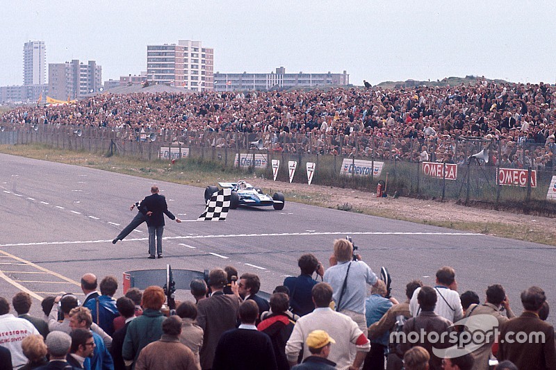 F1'le beş yıllık anlaşma imzaladığı iddiasını yalanlayan Zandvoort "oldukça" iyimser
