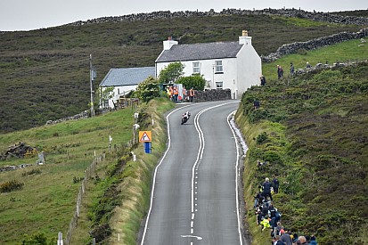 Isle of Man TT: Thursday’s action written off by poor weather