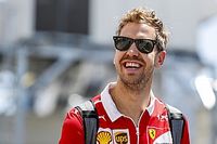 Glock a kamerák előtt horror perceket élt át Vettel miatt