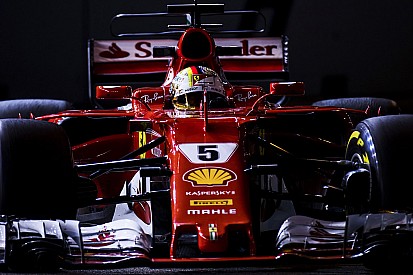 Vettel in pole nella notte di Singapore davanti alle Red Bull!