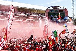 GP Italia: Mercedes 1-2 di kandang Ferrari, Hamilton puncaki klasemen