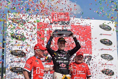 Alex Labbe bumps his way to win in Pinty’s Series race Sunday