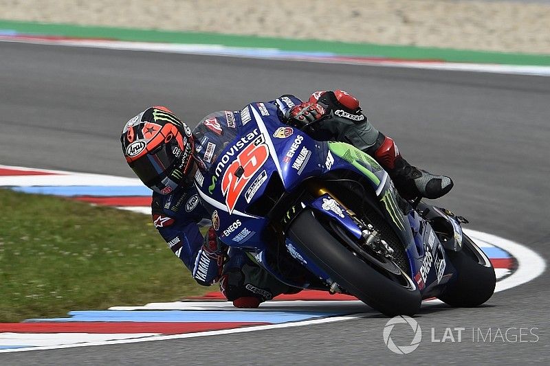 Vinales bingung motornya tidak dapat menikung