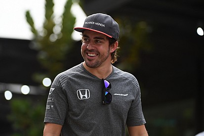 Alonso: "Mijn hart zei me om bij McLaren te blijven"