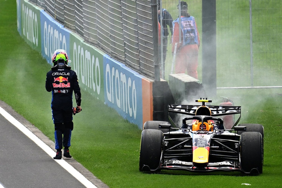 Hadjar trahi par le moteur Red Bull : "Je savais que ça allait péter à un moment"