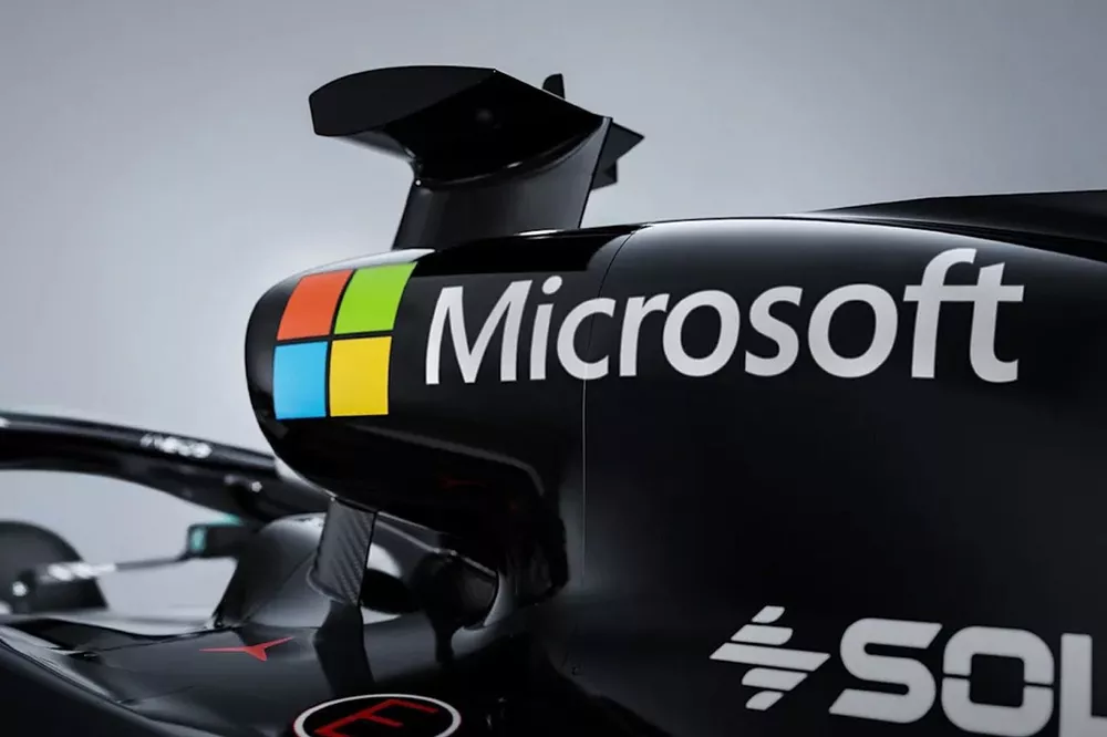 Mercedes y Microsoft