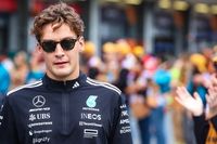 Por qué se demora la renovación de Russell con Mercedes F1