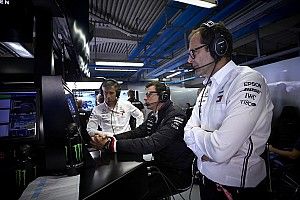 Wolff no se explica la "atípica" mejora del motor Ferrari