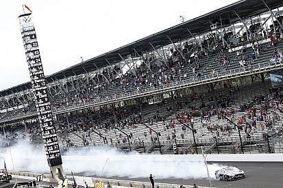 NASCAR Indianapolis: Kevin Harvick siegt - Titelkampf ohne Jimmie Johnson