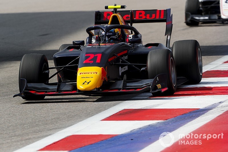 F3 Sochi: Vips wint laatste race, Armstrong runner-up