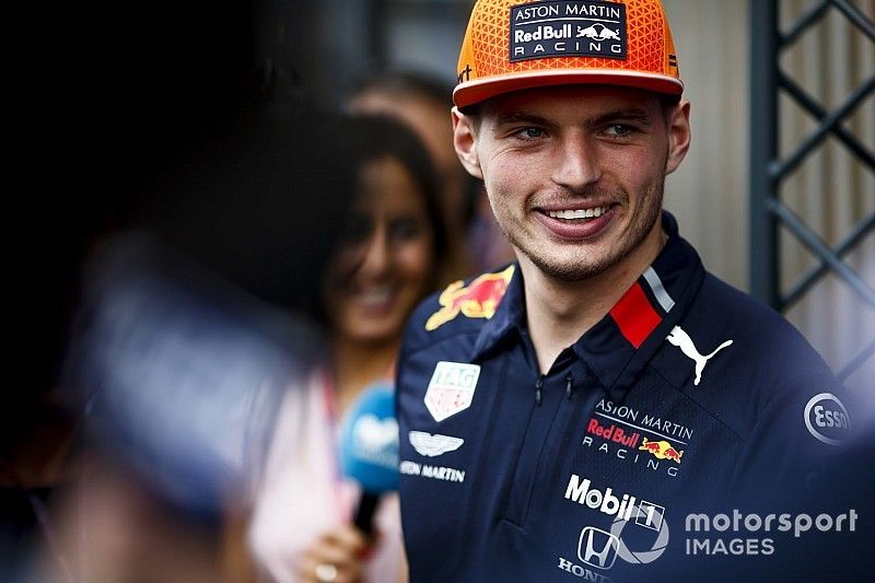 Max Verstappen, Red Bull Racing parle aux médias