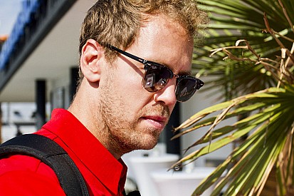 Carlin: "Vettel'in yapabileceği en kötü şey orta gruptaki bir takıma gitmek olur"