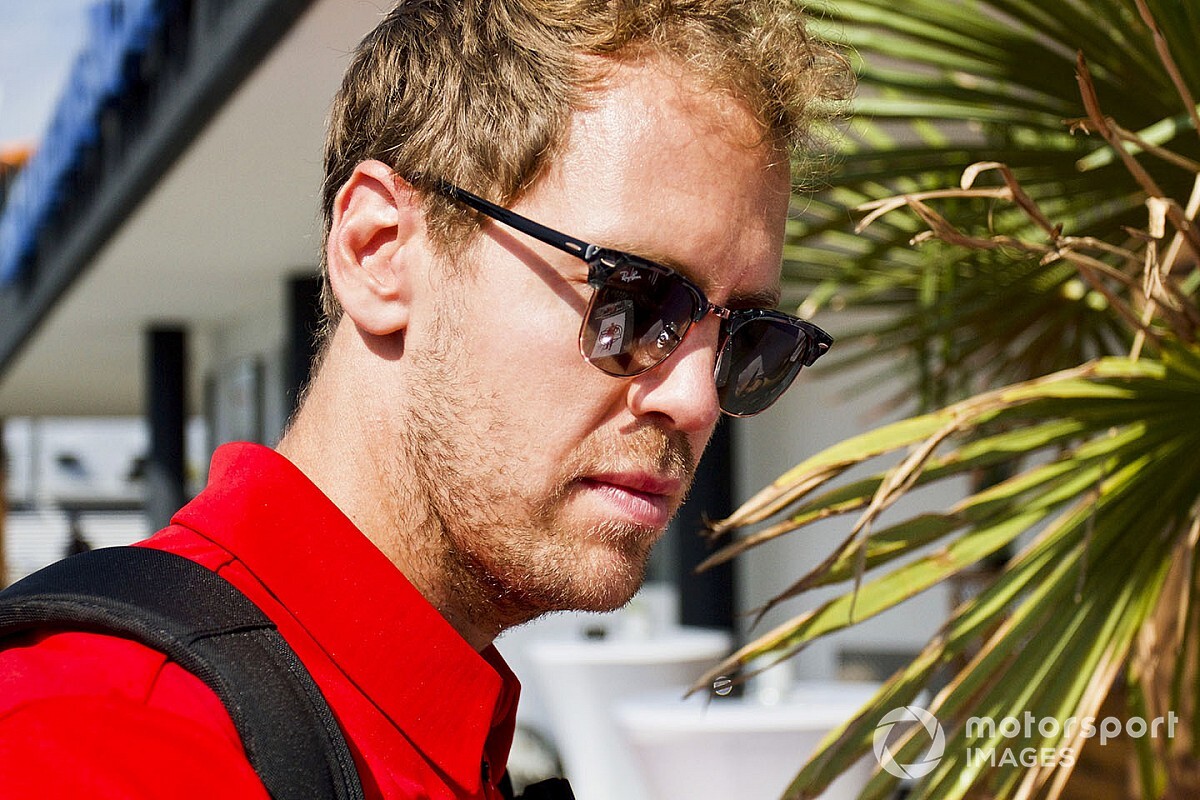 Carlin: "Vettel'in yapabileceği en kötü şey orta gruptaki bir takıma gitmek olur"