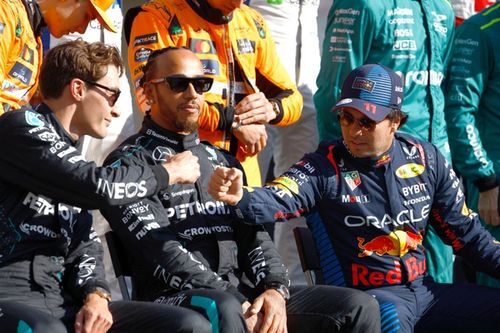 &iquest;Qu&eacute; opciones de futuro tiene Checo P&eacute;rez en F1 y en las carreras?