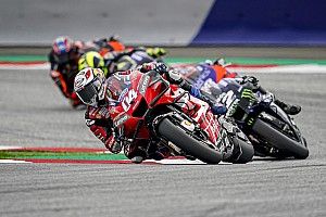 Dovizioso: “Quien diga que sabe cómo ganar un mundial como este, miente”