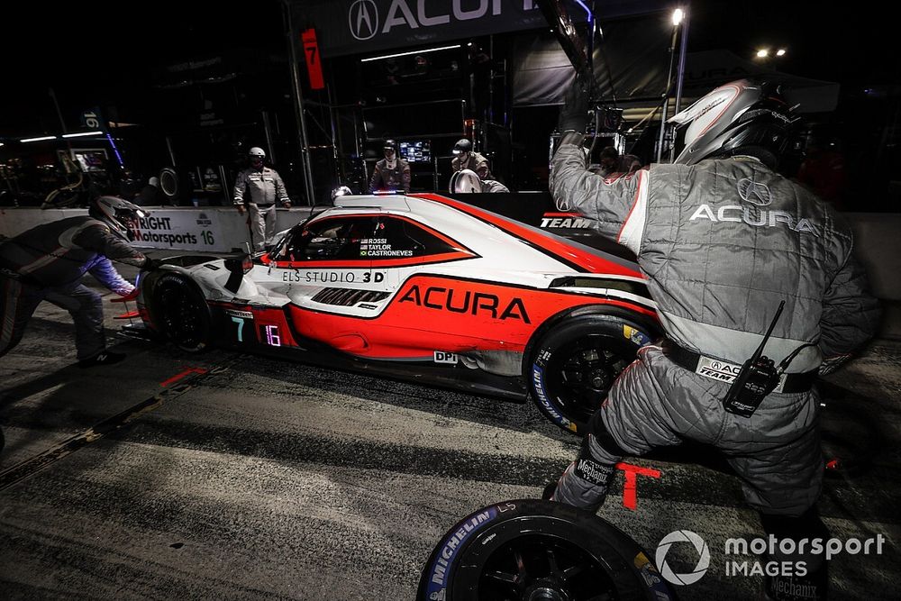 Noc Acury w Sebring