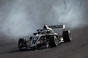 Nem tudott pontot szerezni Tóth László a Formula Renault hétvégi futamain