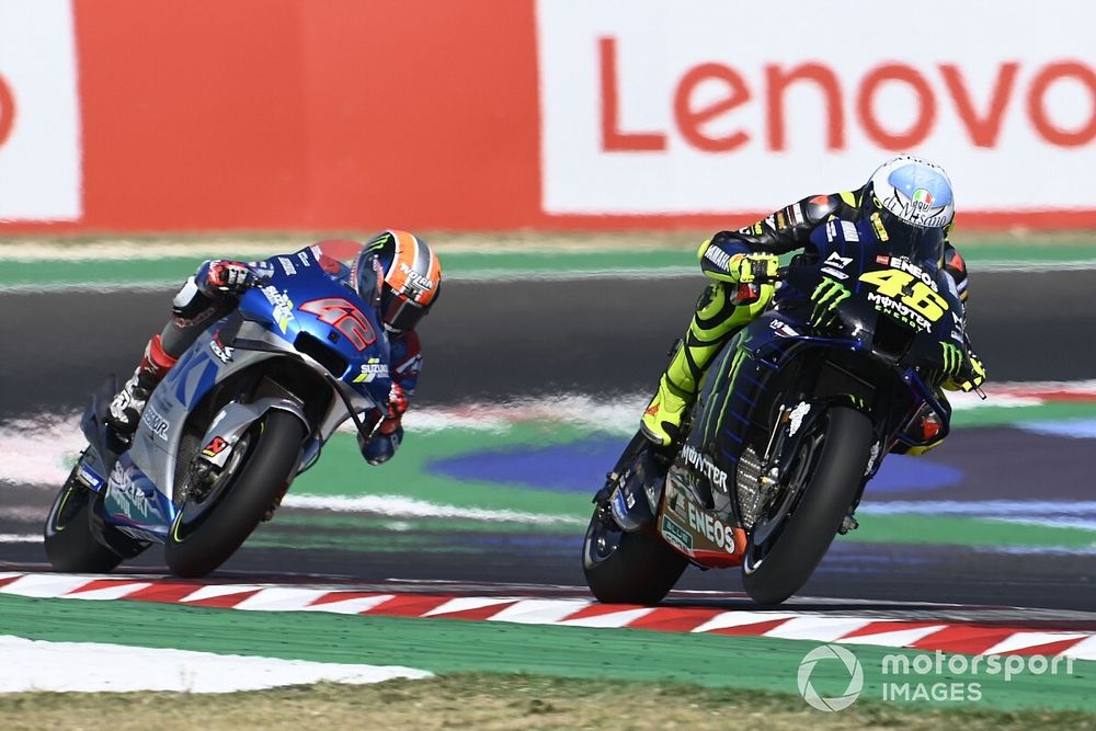 Valentino Rossi exhorte Yamaha à suivre l'exemple de Suzuki