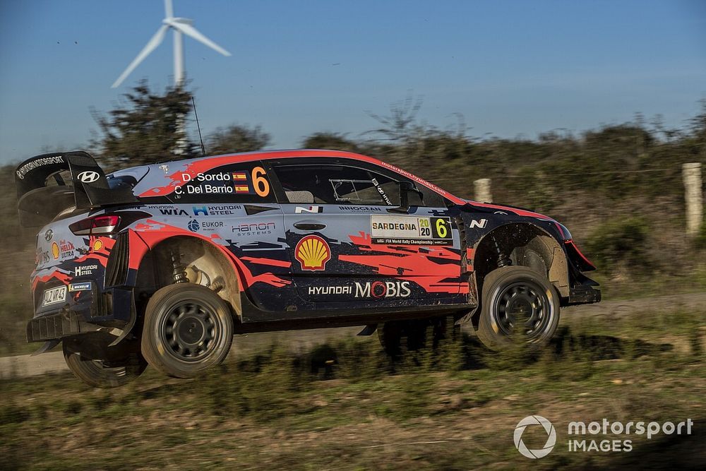 WRC, Rally Italia, PS13: Sordo rallenta e la gara si riapre!