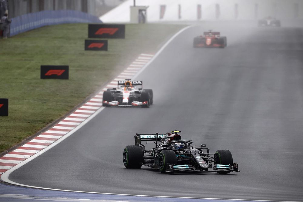 Valtteri Bottas, Mercedes W12, Max Verstappen, Red Bull Racing RB16B, and Charles Leclerc, Ferrari SF21