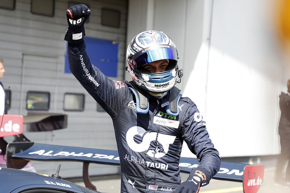 レッドブルのアレクサンダー・アルボン、DTMニュル戦ポール・トゥ・ウィンで初勝利!