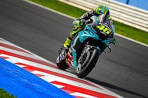 Débarrassé des tests, Rossi ne ferme pas la porte pour l'avenir
