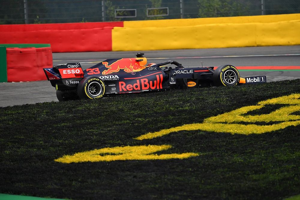 Verstappen: "F1 moet nadenken over gridstraf na schade door anderen"