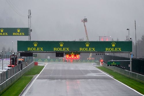 Sprint F2 przesunięty przez deszcz