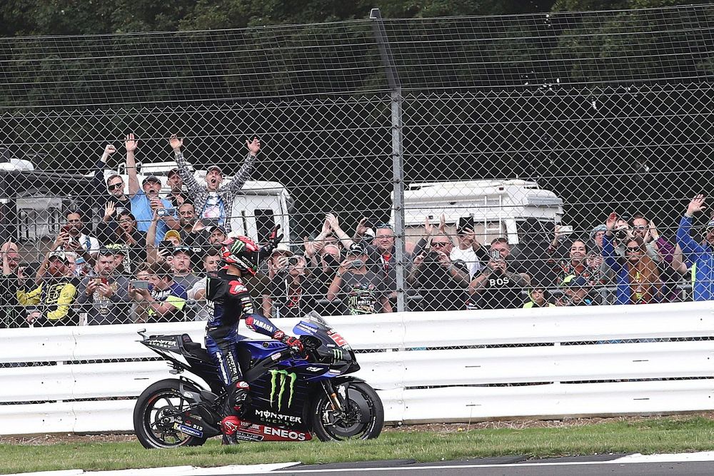 MotoGP Silverstone: Quartararo rahat kazandı, Espargaro Aprilia’yı podyuma taşıdı!