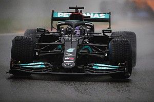 Hamilton: "F1'in 2 turluk yarış düzenlemesi yanlıştı ama burada para konuşuyor"