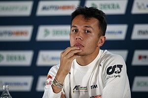Mercedes "heureux de travailler" avec Albon si Red Bull le libère
