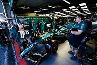 17 pilotos cambian piezas de la unidad de potencia en Bakú