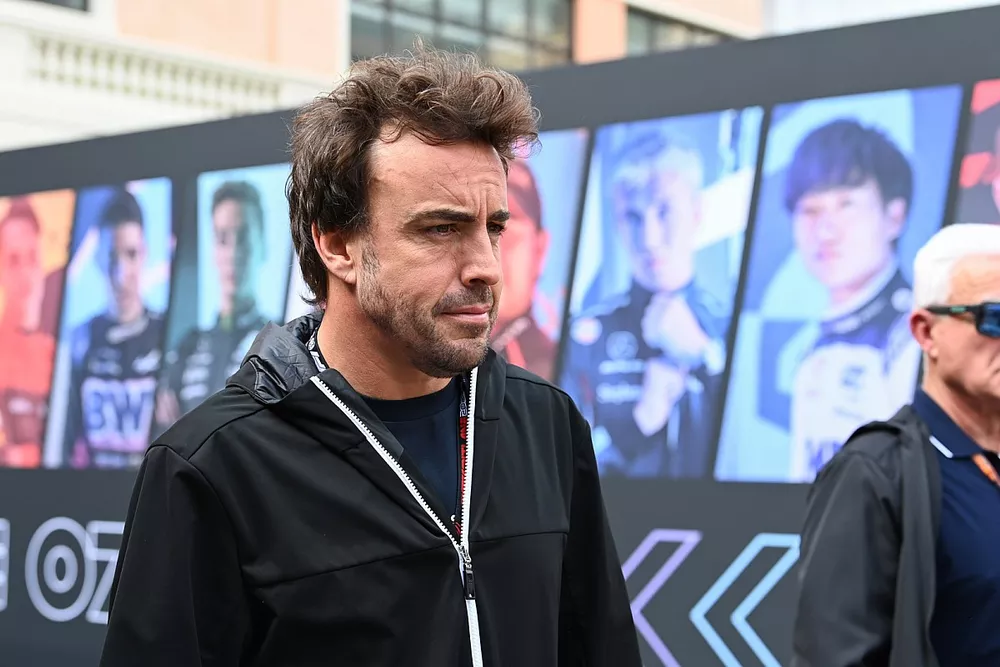 Fernando Alonso, Aston Martin F1 Team 