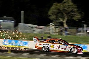 Supercars drivers react to "nuts" Perth track conditions