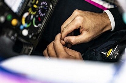 Vettel és a Ferrari visszatért: és ennek Hamilton örült
