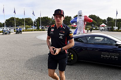 Verstappen méregdrága céges autója a Francia Nagydíjra