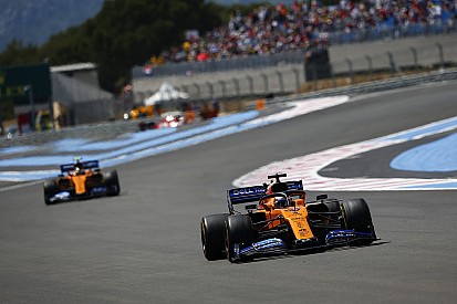A McLaren egyszerre dolgozik az idei és a jövő évi autón