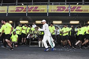 Bottas: "Hamilton me puso bajo presión; estoy contento por el triunfo"