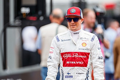 Együtt a boldog Räikkönen-család