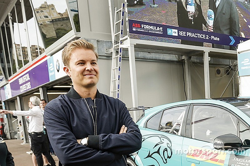 Montoya: Bottas, Rosberg'den daha komple bir pilot