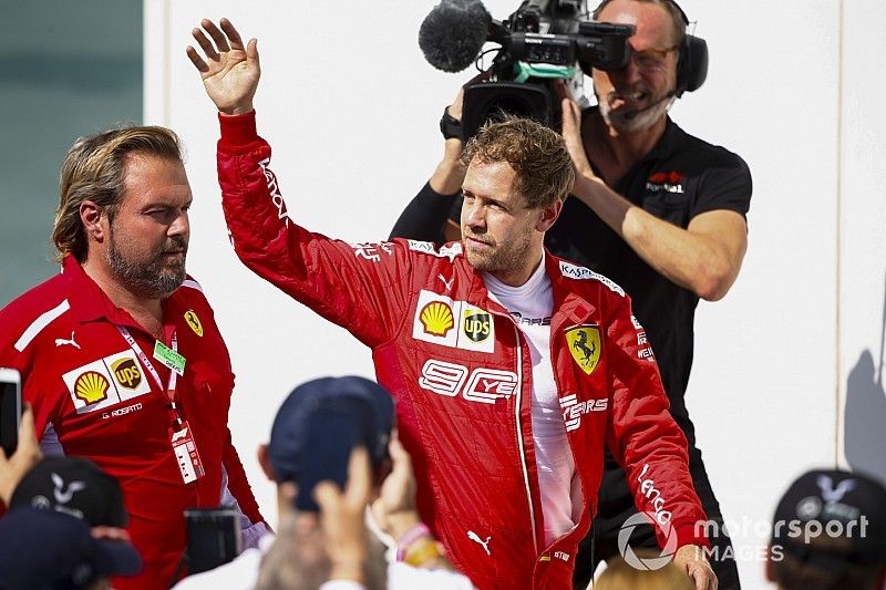 Sebastian Vettel, Ferrari camina hacia el podio 